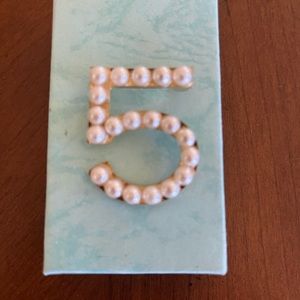 #5 pearl brooch